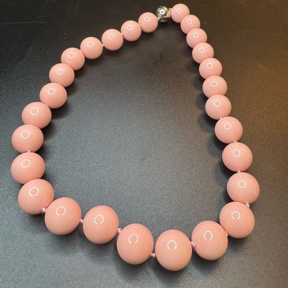 Peach Shell Pearl Necklace (20 Inches) in Stainless Steel - Picture 1 of 3